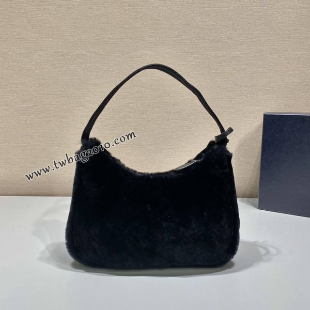 Prada專櫃新款Hobo毛毛包 款號：NE515 普拉達秋冬爆款女包腋下包 csp1299